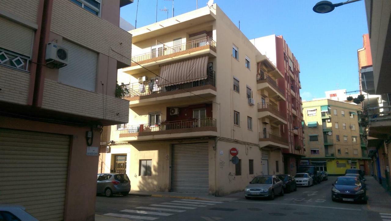 Apartamento San Antonio Apartment Sedavi Exterior photo